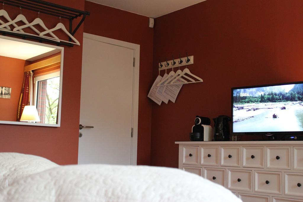 Green Hill Guest House And Apartment Overijse Room photo
